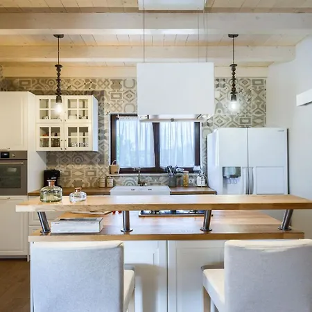 With Heated Pool,spa And Tennis Court *