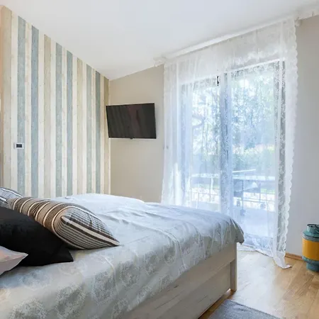 With Heated Pool,spa And Tennis Court * Pula
